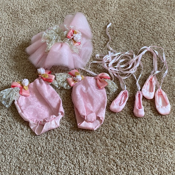 Magic Attic Dolls and Accessories - Picture 4 of 17